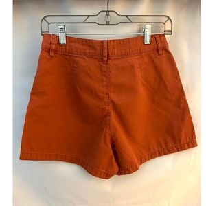 Orange, 70s cut high-waisted short